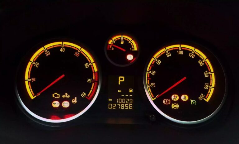 Motor Isınınca Motor Yağ Lambası Yanıp Sönüyor