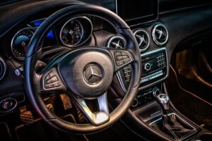 1.5 Milyon TL ARABA